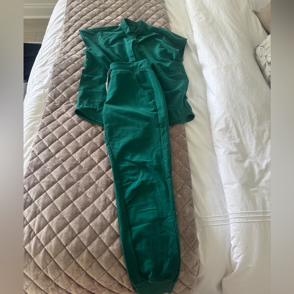 Figs green Jogger set